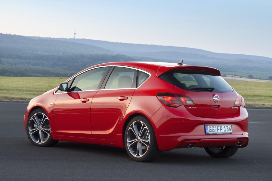 Opel Astra BiTurbo CDTI 5-Door (J) 2012 года  (фото 6 из 6)
